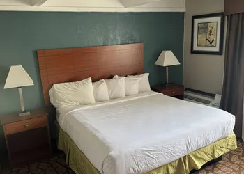AmericInn by Wyndham Grand Rapids Airport North hotel thumbnail 7