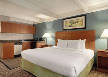 AmericInn by Wyndham Grand Rapids Airport North hotel thumbnail 8