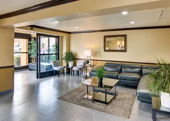 Quality Inn DFW Airport North hotel thumbnail 5