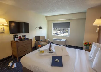 Hotel Focus SFO hotel thumbnail 3