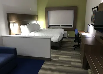 Holiday Inn Express Naples South I-75 by IHG hotel thumbnail 4
