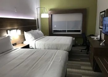 Holiday Inn Express Naples South I-75 by IHG hotel thumbnail 7