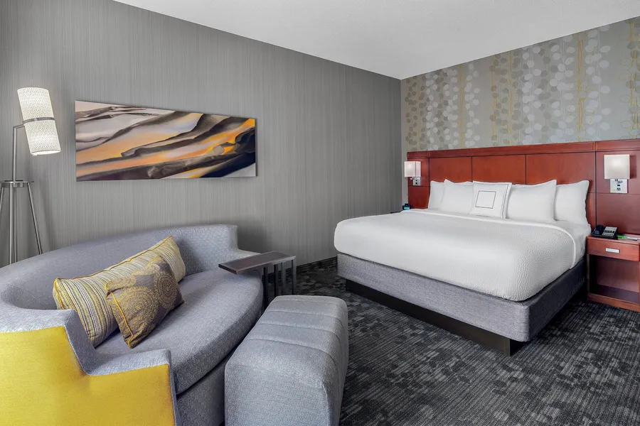 Courtyard by Marriott Pittsburgh Airport hotel detail image 2