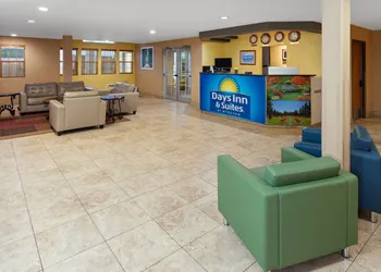 Days Inn & Suites by Wyndham Spokane Airport Airway Heights hotel thumbnail 3