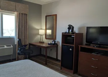 Harbor Pointe Inn PHL Airport hotel thumbnail 6
