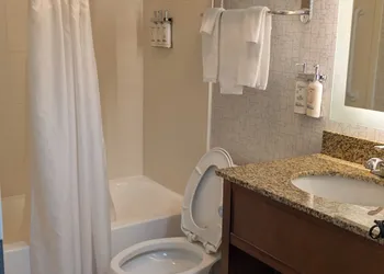 Harbor Pointe Inn PHL Airport hotel thumbnail 7