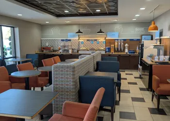 Harbor Pointe Inn PHL Airport hotel thumbnail 8