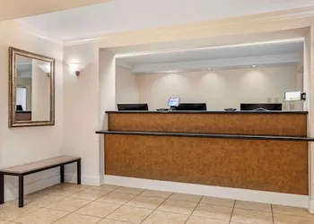 Quality Inn & Suites NRG Park - Medical Center hotel thumbnail 4