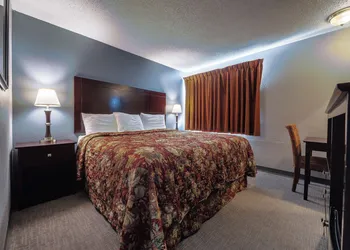 Economy Inn Auburn hotel thumbnail 4