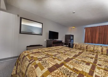 Economy Inn Auburn hotel thumbnail 8