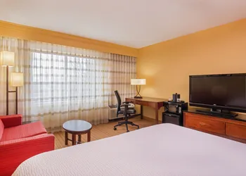 Courtyard by Marriott Hartford Manchester hotel thumbnail 4