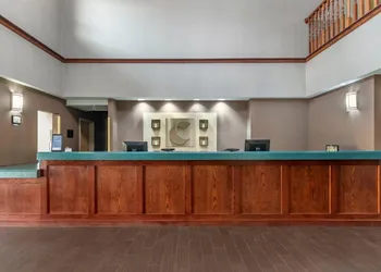 Comfort Inn & Suites Lees Summit - Kansas City hotel thumbnail 2
