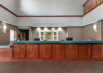 Comfort Inn & Suites Lees Summit - Kansas City hotel thumbnail 2