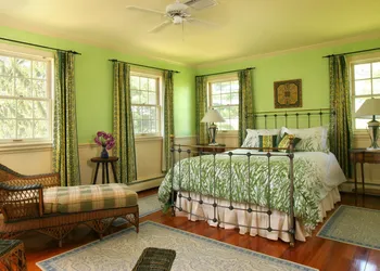 L'Auberge Provencale Inn & Restaurant hotel thumbnail 6
