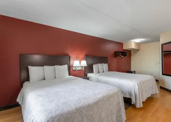Red Roof Inn PLUS+ El Paso East hotel thumbnail 5