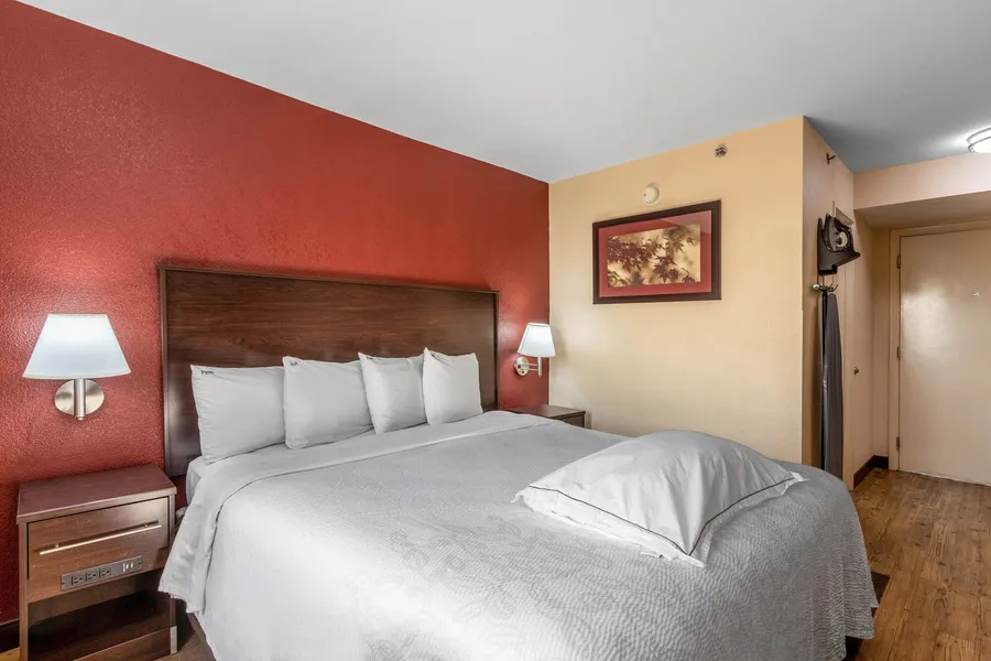 Red Roof Inn PLUS+ El Paso East hotel detail image 6