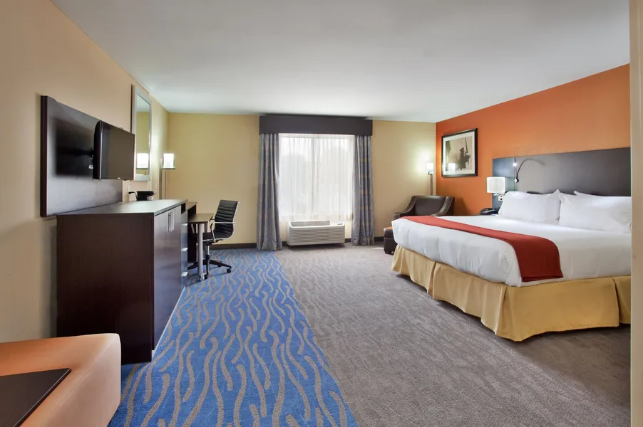 Holiday Inn Express & Suites St Louis Airport by IHG hotel detail image 2