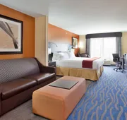 Holiday Inn Express & Suites St Louis Airport by IHG hotel detail image 5