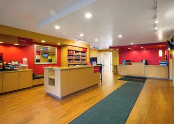 TownePlace Suites Kansas City Overland Park hotel thumbnail 2