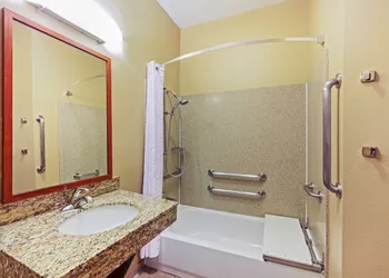 Candlewood Suites El Paso North by IHG hotel thumbnail 2