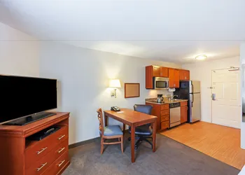 Candlewood Suites El Paso North by IHG hotel thumbnail 4