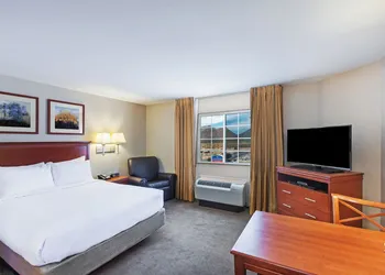 Candlewood Suites El Paso North by IHG hotel thumbnail 5