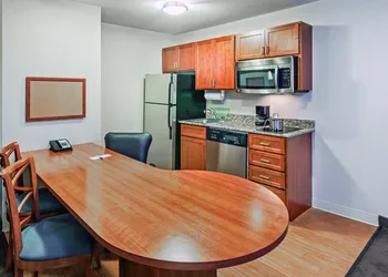 Candlewood Suites El Paso North by IHG hotel thumbnail 8