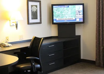 Candlewood Suites Wichita Airport by IHG hotel thumbnail 4