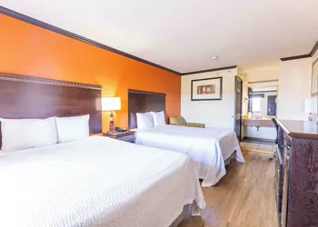 Days Inn by Wyndham Oklahoma City/Moore hotel thumbnail 4