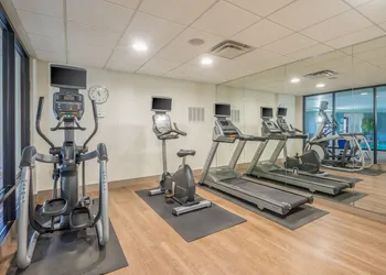 Holiday Inn Express Hotel & Suites Louisville East by IHG hotel thumbnail 7