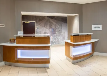 SpringHill Suites by Marriott Portland Airport hotel thumbnail 4