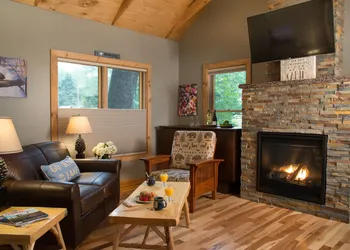 Wolf Cove Inn hotel thumbnail 2