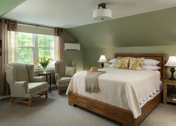 Wolf Cove Inn hotel thumbnail 4