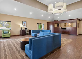 Comfort Inn & Suites Cincinnati Eastgate hotel thumbnail 5