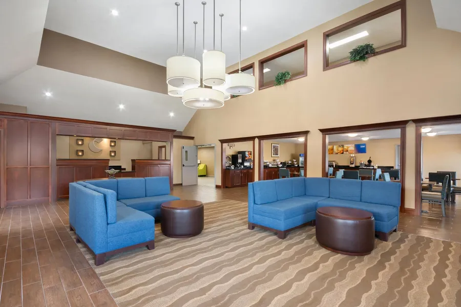 Comfort Inn & Suites Cincinnati Eastgate hotel detail image 6
