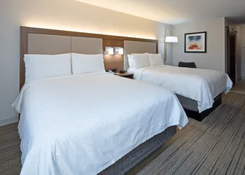 Holiday Inn Express Hotel & Suites SeaTac by IHG hotel thumbnail 2