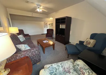 Echo Lake Inn hotel thumbnail 8
