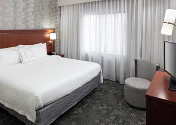 Courtyard by Marriott Miami at Dolphin Mall hotel thumbnail 5