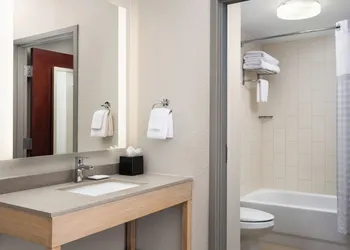 Hyatt Place Atlanta Airport-North hotel thumbnail 6