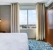 Four Points by Sheraton Toronto Mississauga hotel detail image 4