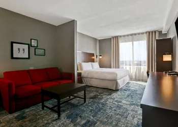 Four Points by Sheraton Toronto Mississauga hotel thumbnail 5