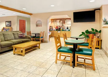 Microtel Inn & Suites by Wyndham Albuquerque West hotel thumbnail 3