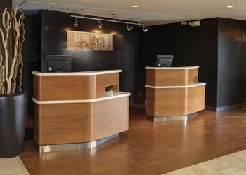 Courtyard by Marriott Indianapolis Airport hotel thumbnail 3