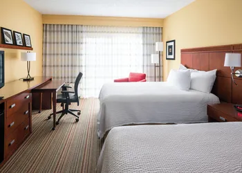 Courtyard by Marriott Indianapolis Airport hotel thumbnail 6