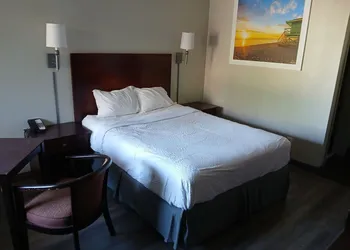Days Inn & Suites by Wyndham Albuquerque West hotel thumbnail 2