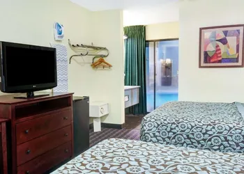 Days Inn & Suites by Wyndham Albuquerque West hotel thumbnail 4