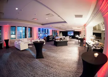 Renaissance Cincinnati Downtown Hotel hotel thumbnail 7