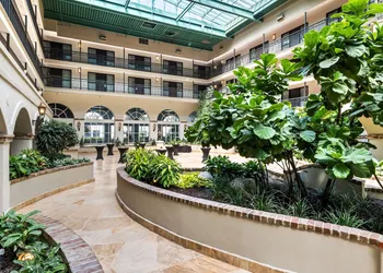 Embassy Suites by Hilton Los Angeles LAX South/El Segundo hotel thumbnail 2