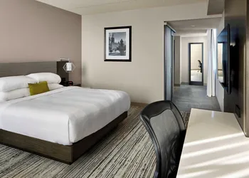 Marriott Hartford/Windsor Airport hotel thumbnail 7