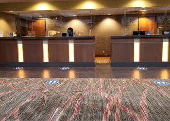 DoubleTree Suites by Hilton Seattle Airport - Southcenter hotel thumbnail 2